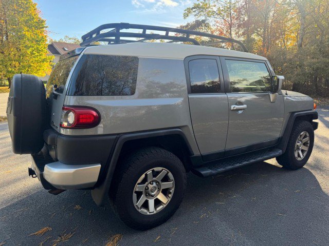 Used 2014 Toyota FJ Cruiser 4WD w/ Upgrade Package image 7