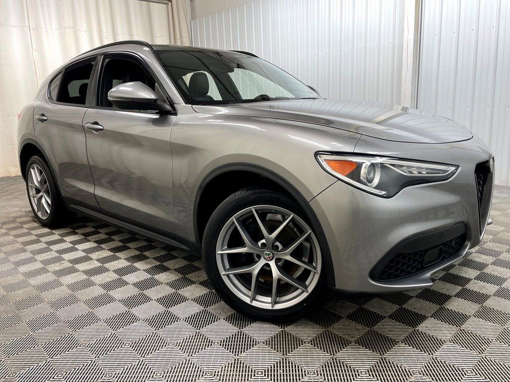 Used 2018 Alfa Romeo Stelvio Ti Sport AWD/4WD image 48