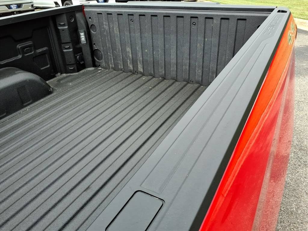 Used 2026 Chevrolet Silverado 1500 Custom w/ Turbomax Blackout Package AWD/4WD image 14