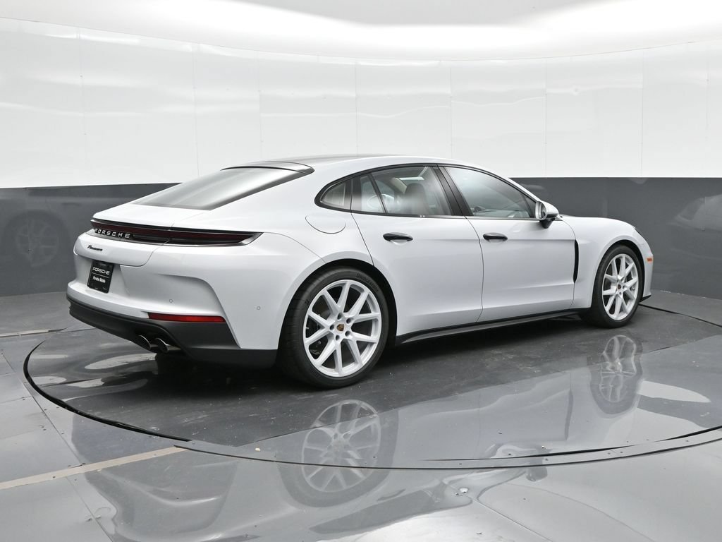 Certified 2025 Porsche Panamera RWD image 7
