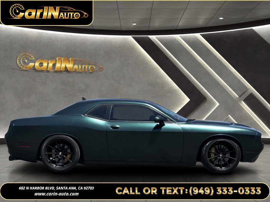 Used 2016 Dodge Challenger R/T Scat Pack RWD image 4