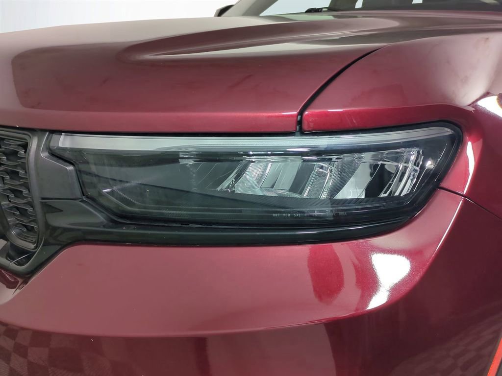 Used 2024 Jeep Grand Cherokee Altitude image 10