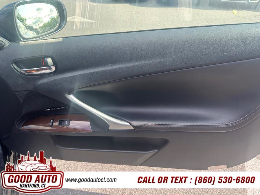 Used 2011 Lexus IS 250C w/ Luxury Pkg image 9