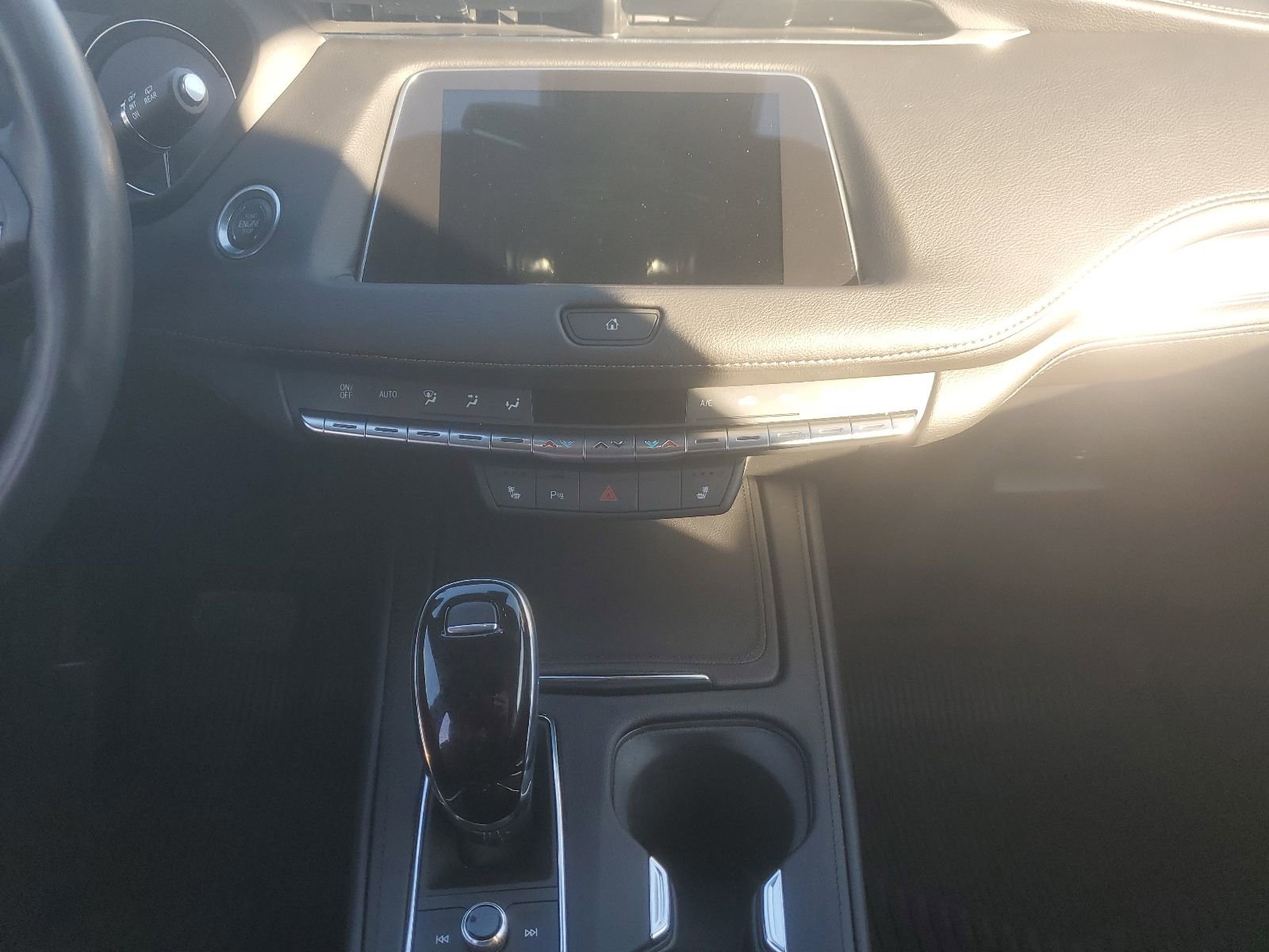 Certified 2023 Cadillac XT4 Luxury w/ Cold Weather Package image 10