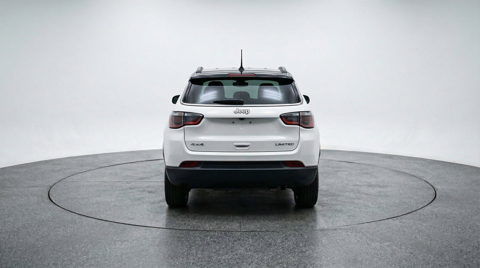 Used 2025 Jeep Compass Limited image 7