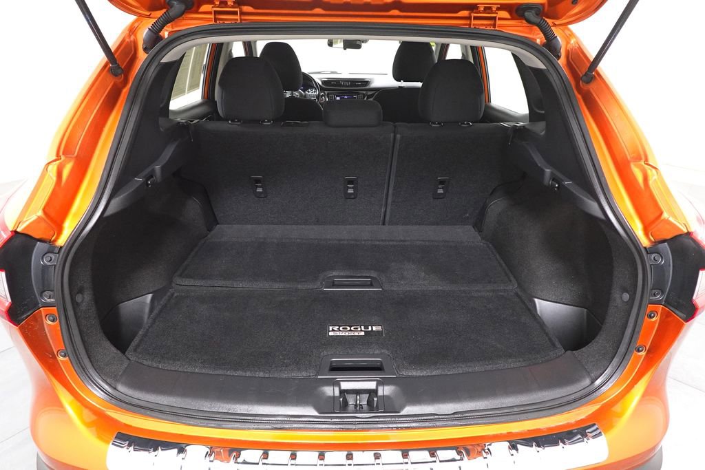 Used 2021 Nissan Rogue Sport SV image 26