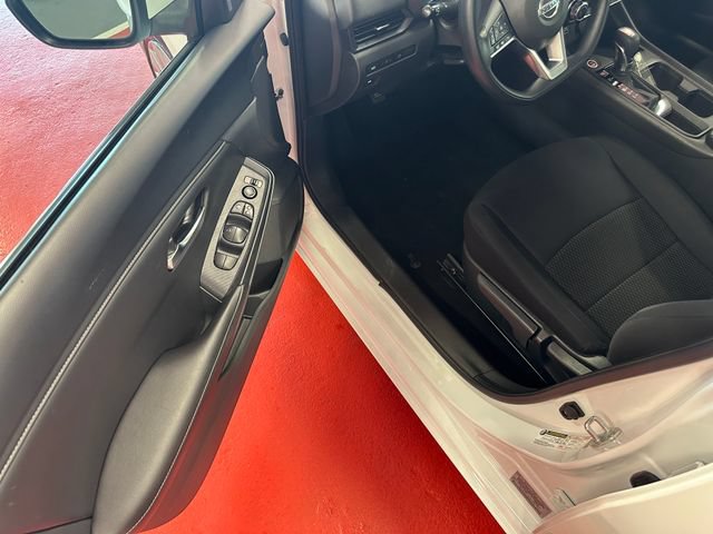 Used 2023 Nissan Sentra S FWD image 9