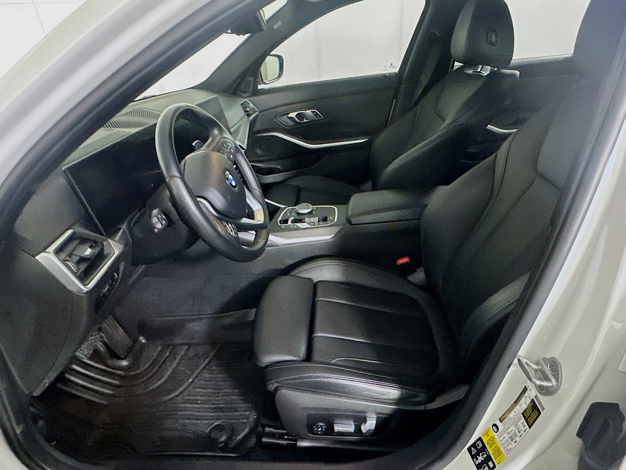 Used 2023 BMW 330i xDrive Sedan w/ Driving Assistance Package image 13