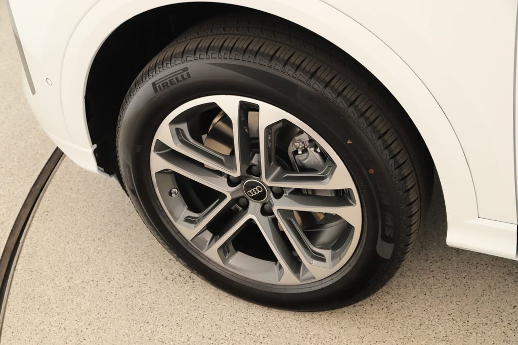 New 2025 Audi Q5 Premium image 29