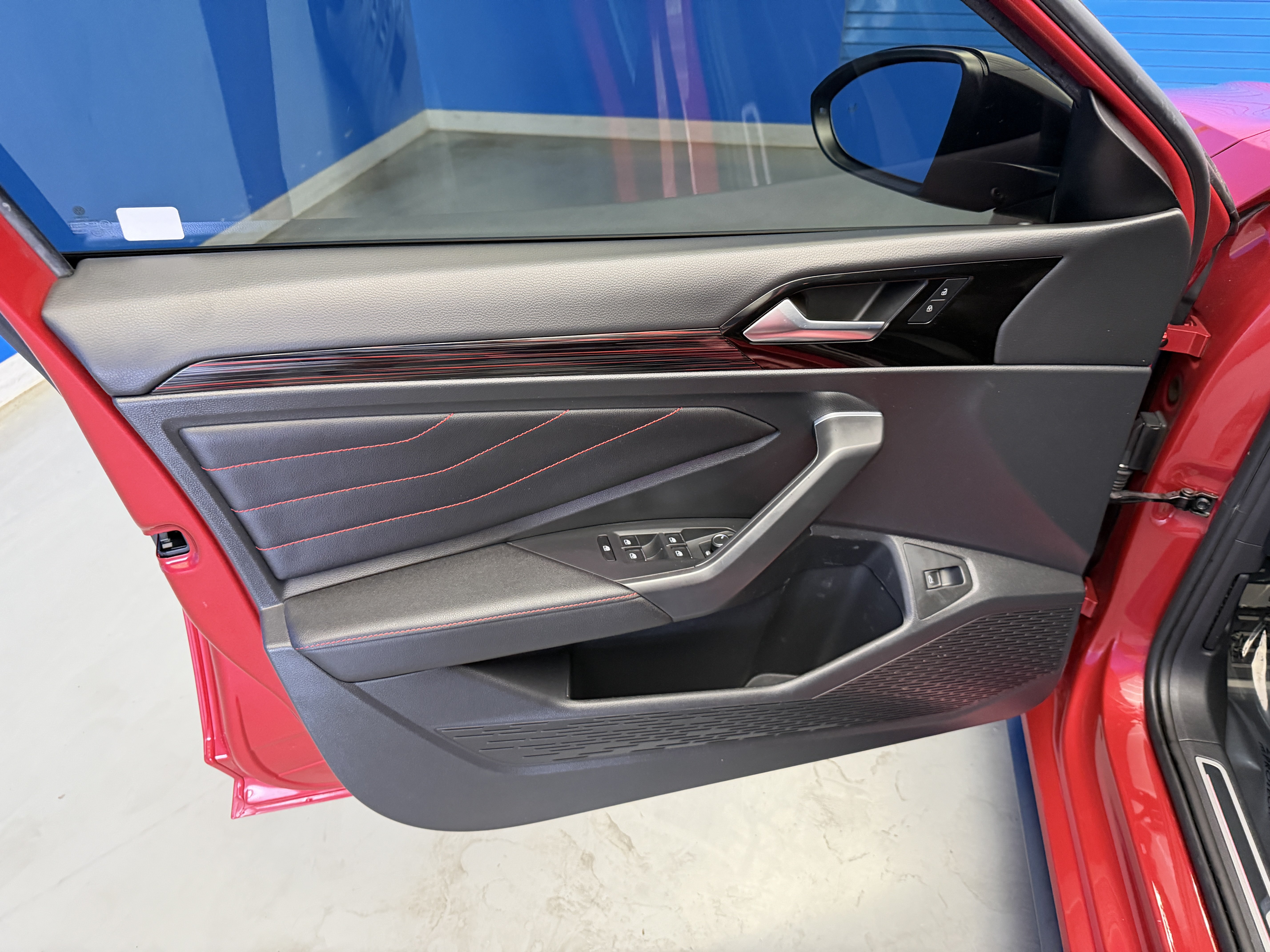 Used 2022 Volkswagen Jetta GLI Autobahn FWD image 9