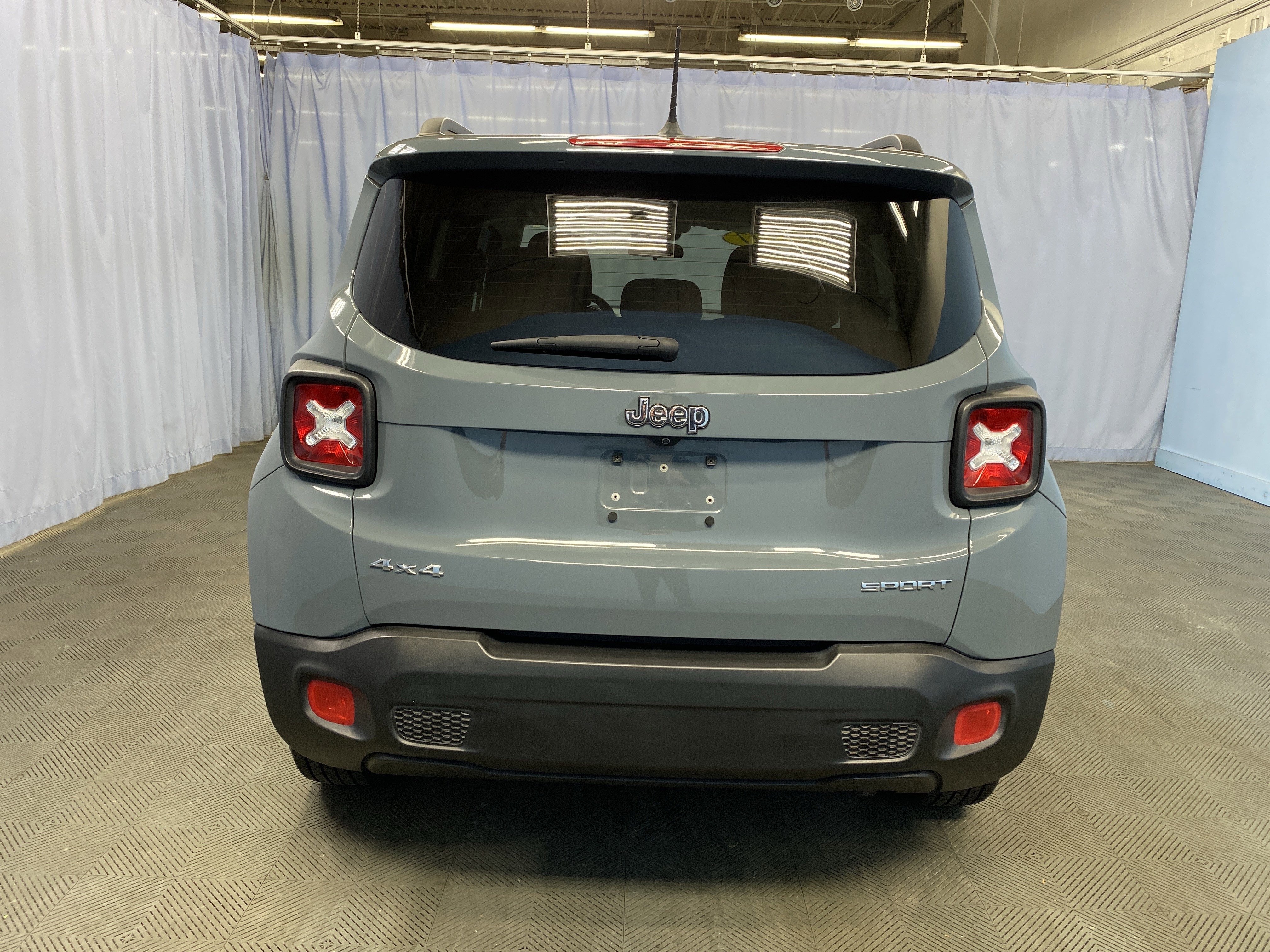 Certified 2017 Jeep Renegade Sport w/ Power & Air Group image 5