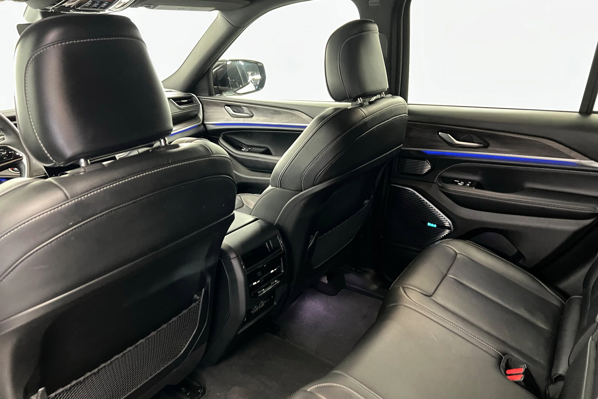 Certified 2022 Jeep Grand Cherokee Overland image 19