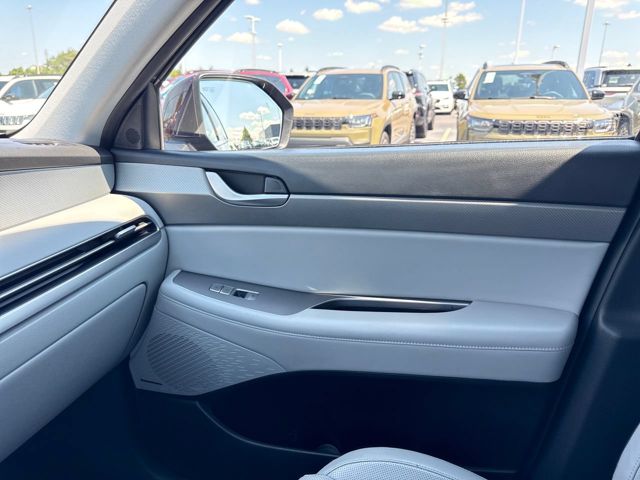 Used 2024 Hyundai Palisade SEL w/ Premium Package FWD image 26