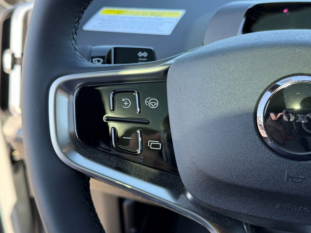 New 2026 Volvo EX30 Cross Country Ultra w/ Protection Package Premier image 21
