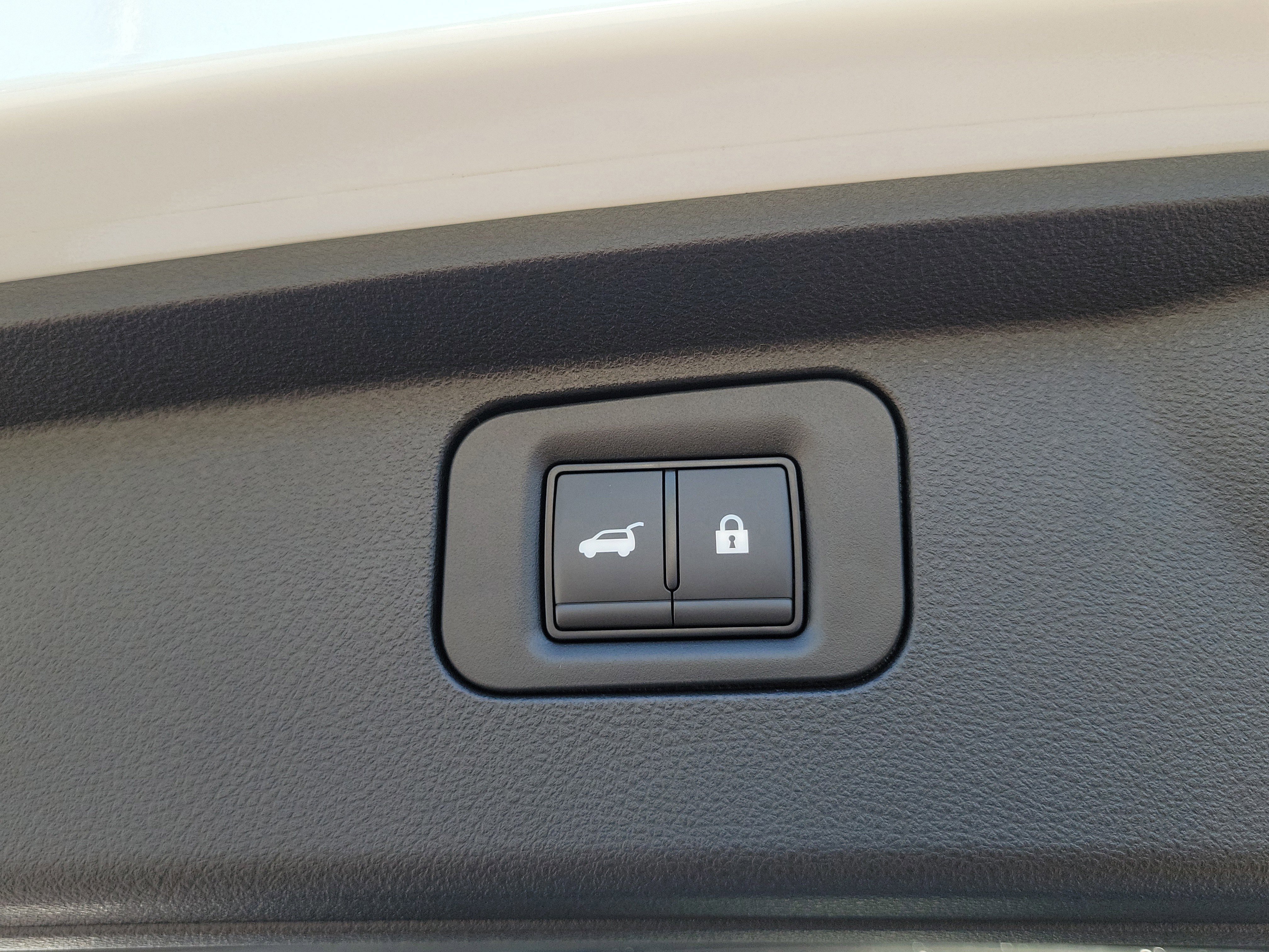 New 2026 INFINITI QX80 Luxe w/ Cargo Package image 8