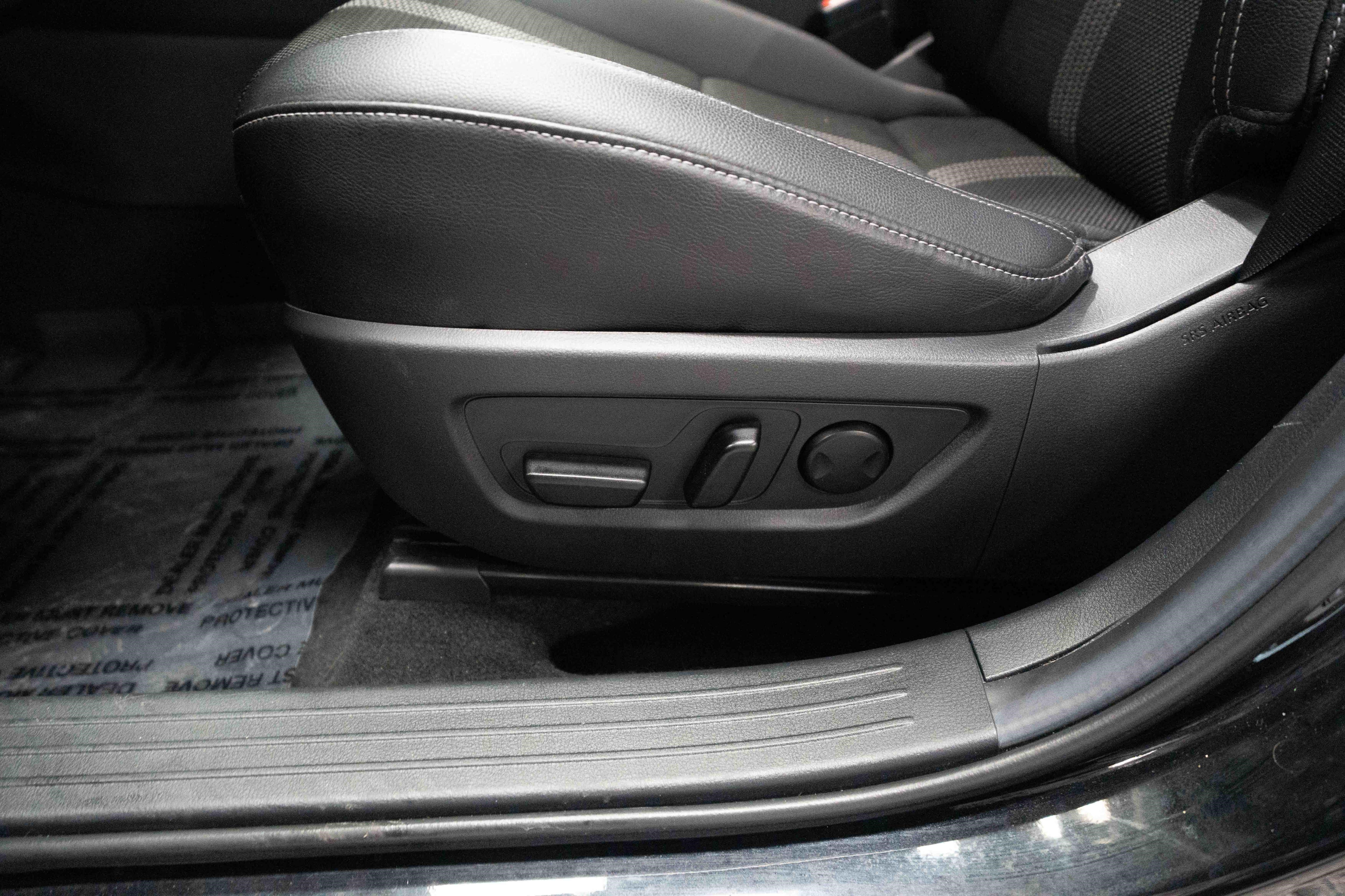 Used 2025 MAZDA CX-50 2.5 Hybrid w/ Preferred Pkg AWD/4WD image 12