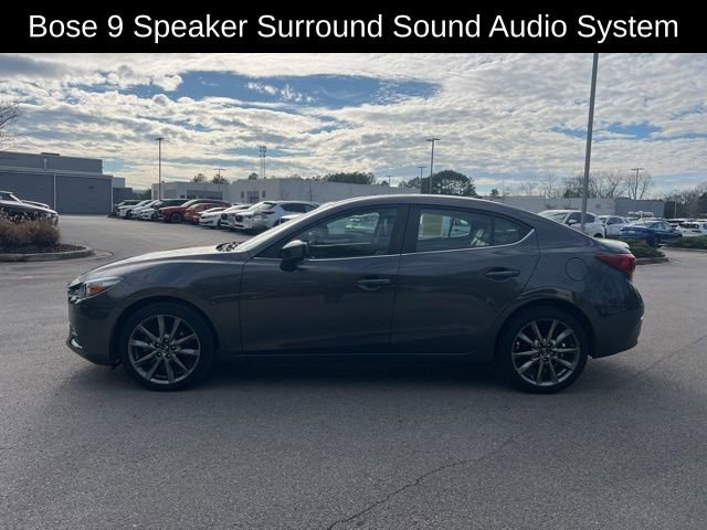 Used 2018 MAZDA MAZDA3 Touring image 4