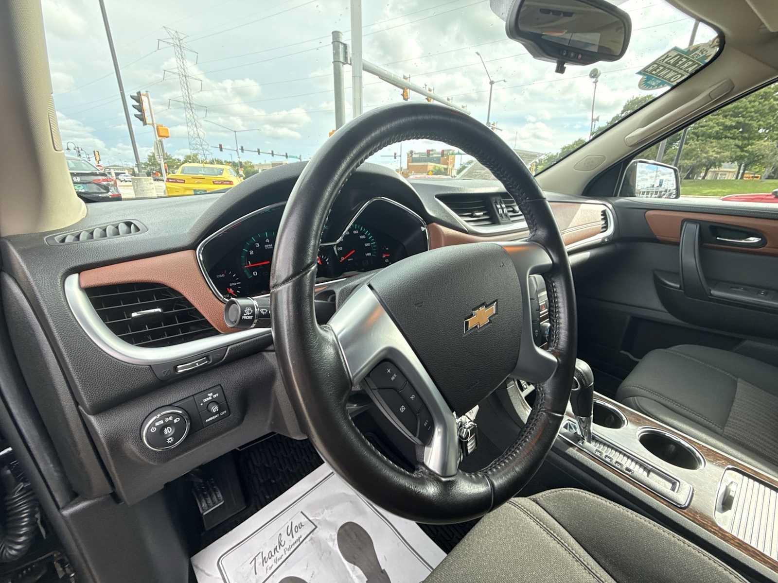 Used 2015 Chevrolet Traverse LT w/ Style and Technology Package FWD image 10