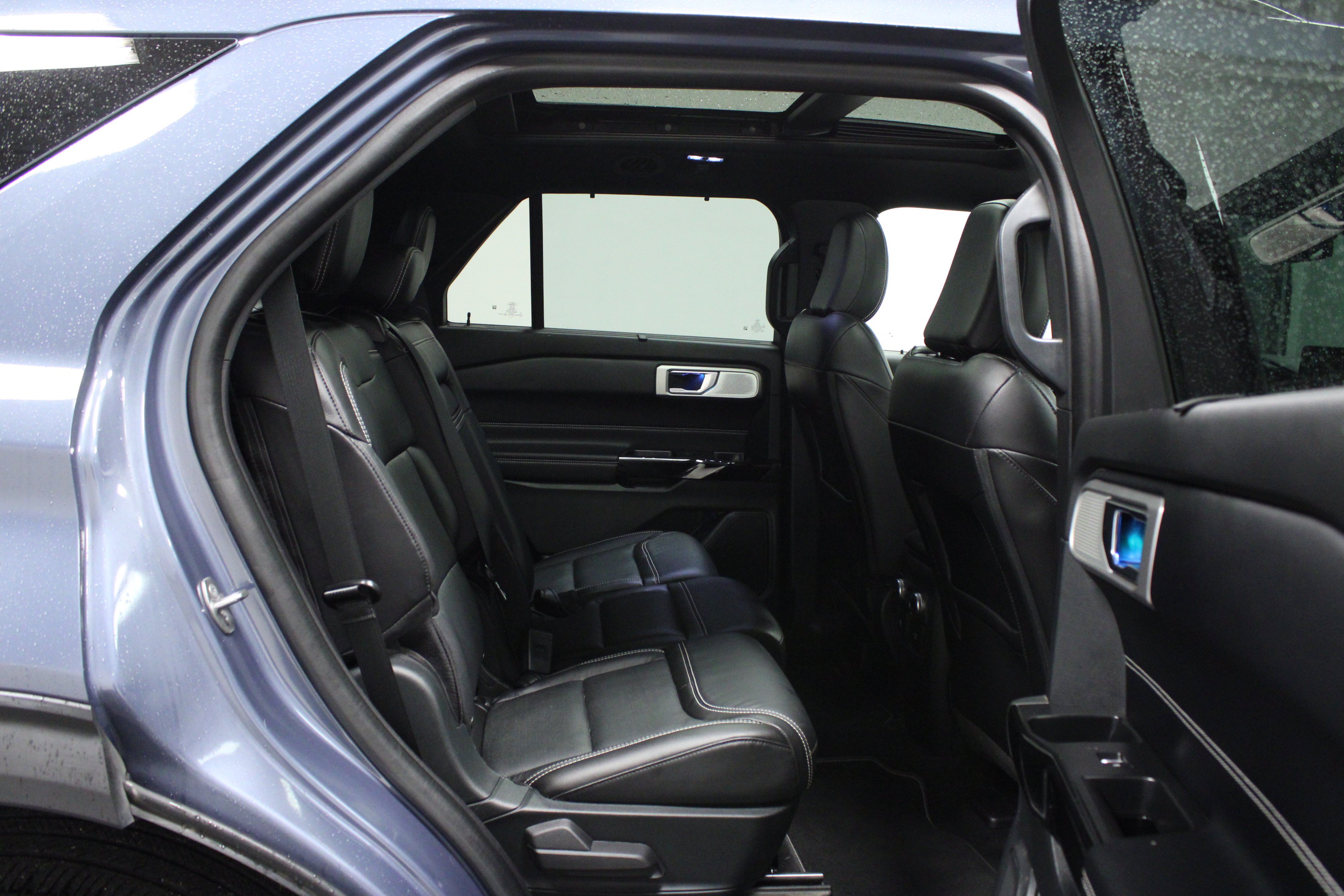 Used 2021 Ford Explorer ST w/ Equipment Group 401A AWD/4WD image 16