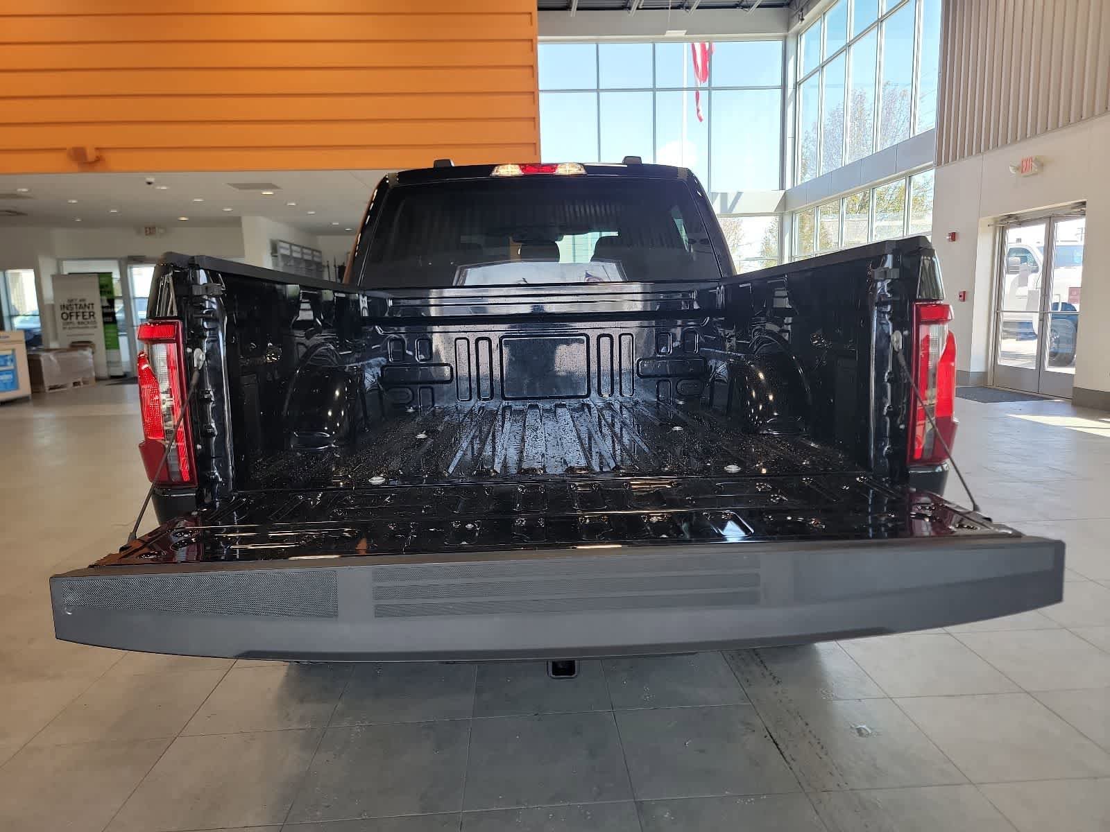 Used 2025 Ford F150 XLT w/ Equipment Group 301A Standard AWD/4WD image 28