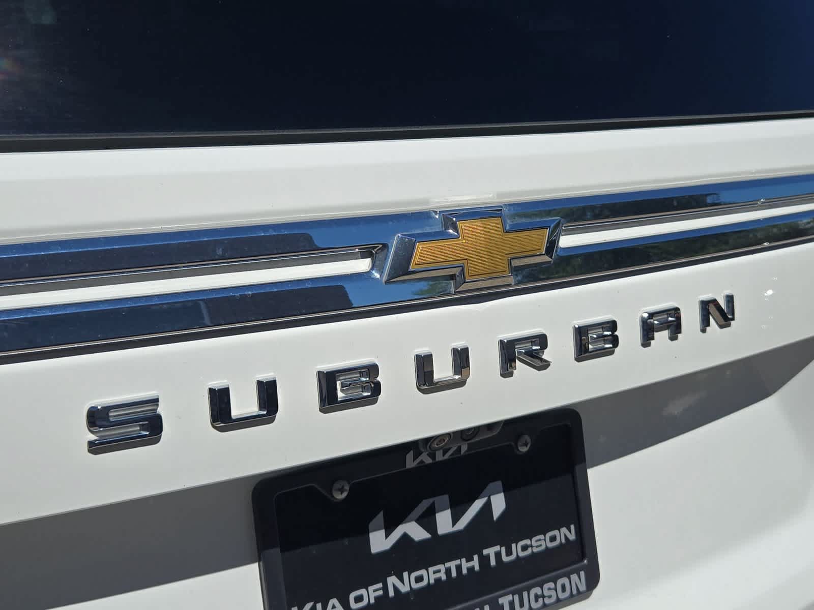 Used 2024 Chevrolet Suburban Premier RWD image 6