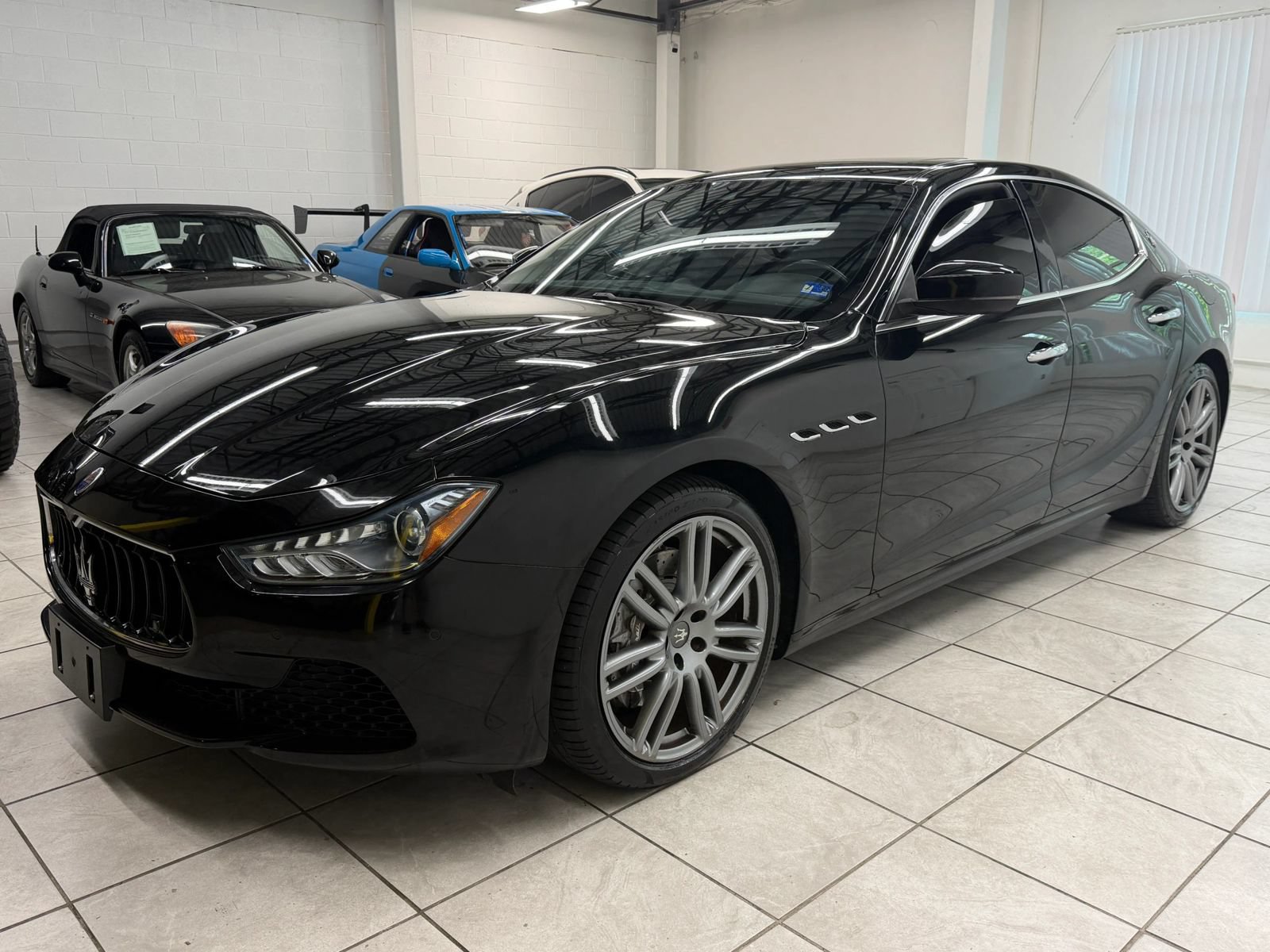 Used 2017 Maserati Ghibli S RWD image 3