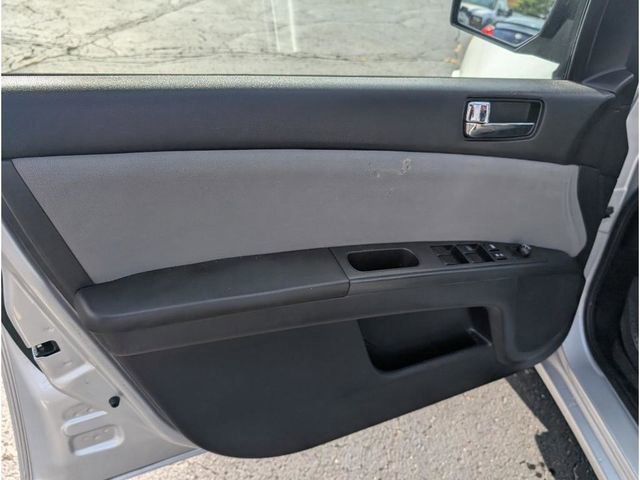 Used 2011 Nissan Sentra 2.0 S w/ Convenience Pkg image 14