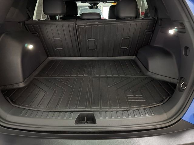 Used 2025 Chevrolet Equinox RS w/ Safety and Technology Package image 21