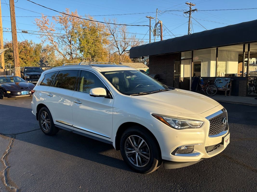 Used 2018 INFINITI QX60 AWD w/ Premium Plus Package