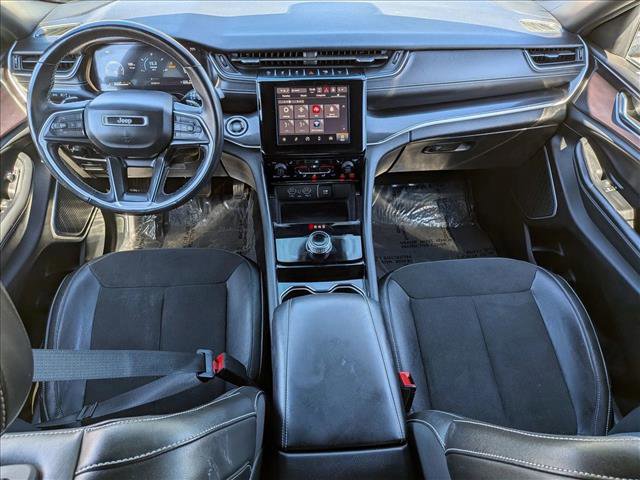 Used 2022 Jeep Grand Cherokee L Laredo image 17