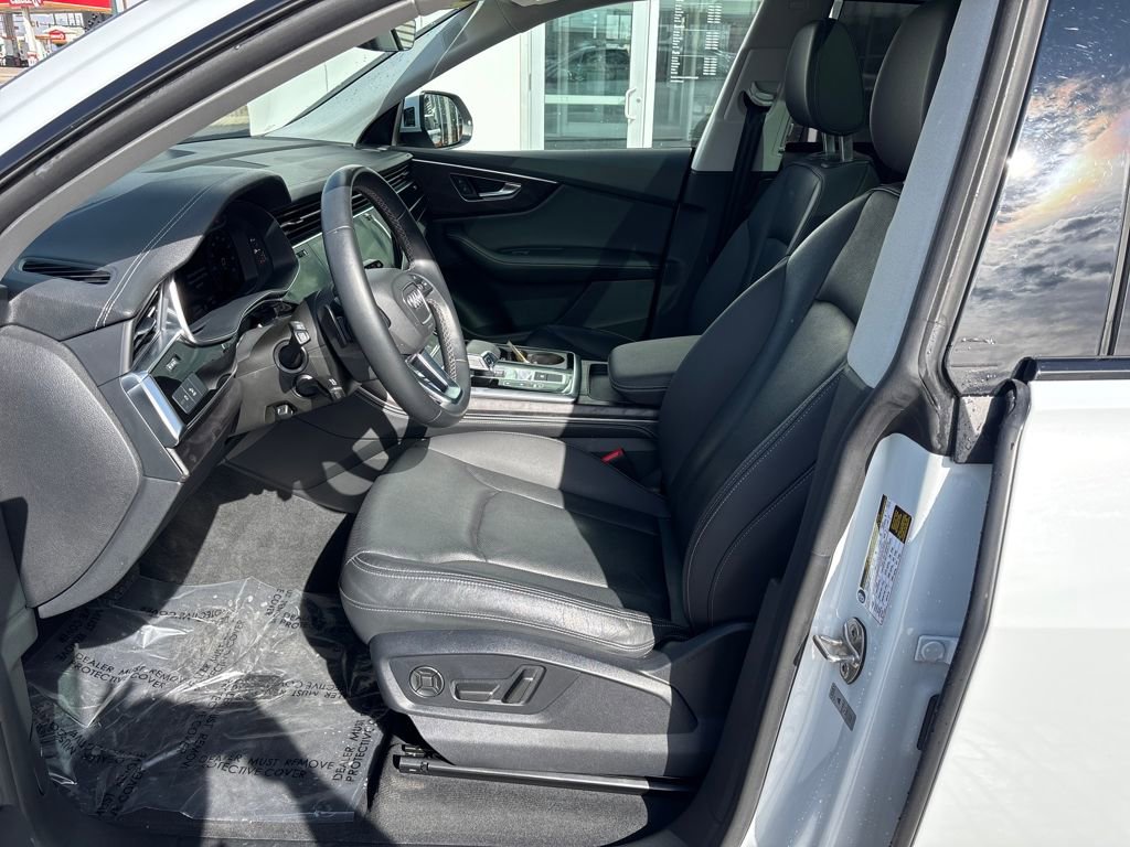 Used 2023 Audi Q8 Premium Plus w/ Premium Plus Package image 17