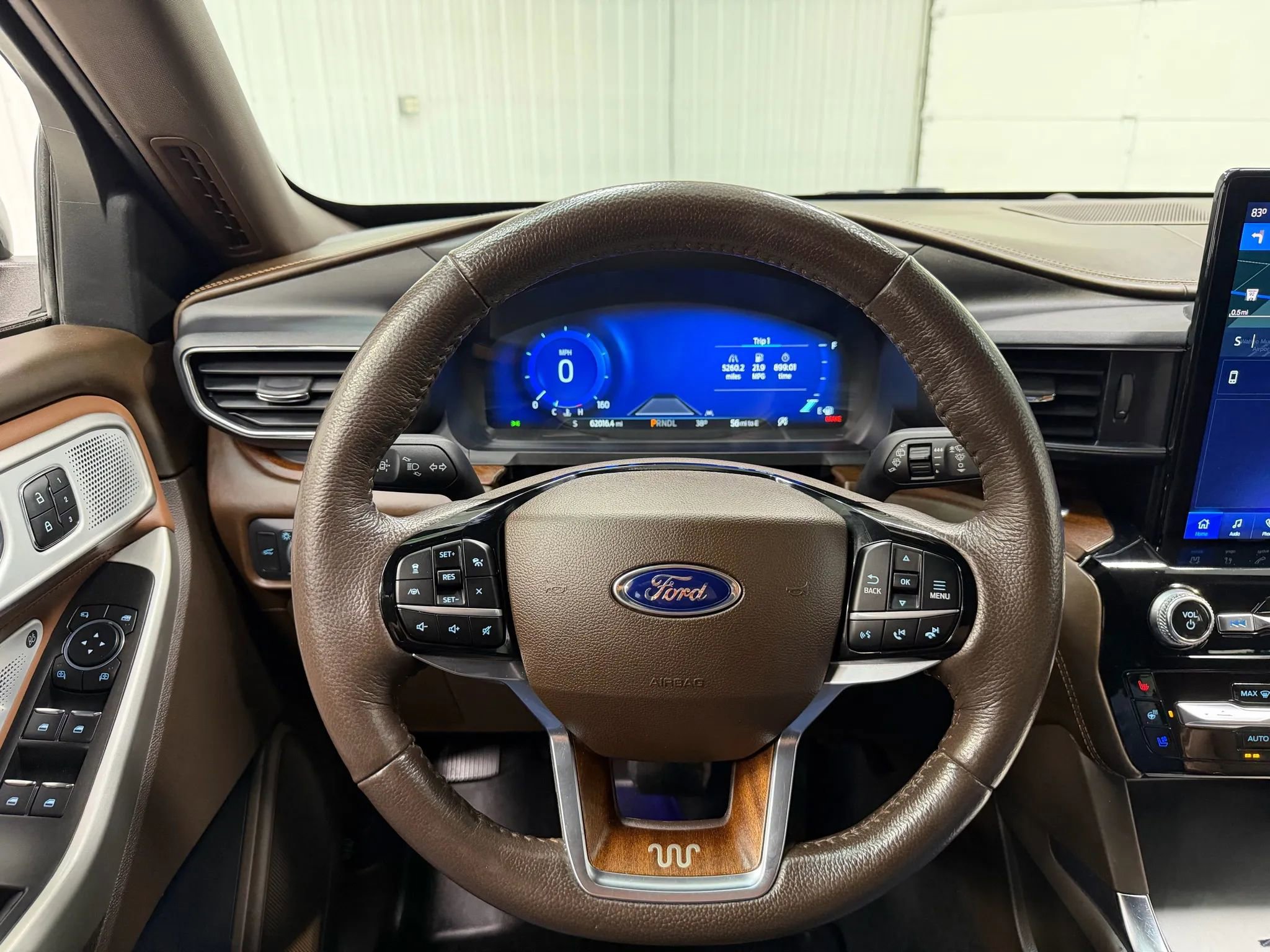 Used 2022 Ford Explorer King Ranch w/ Premium Technology Package image 20