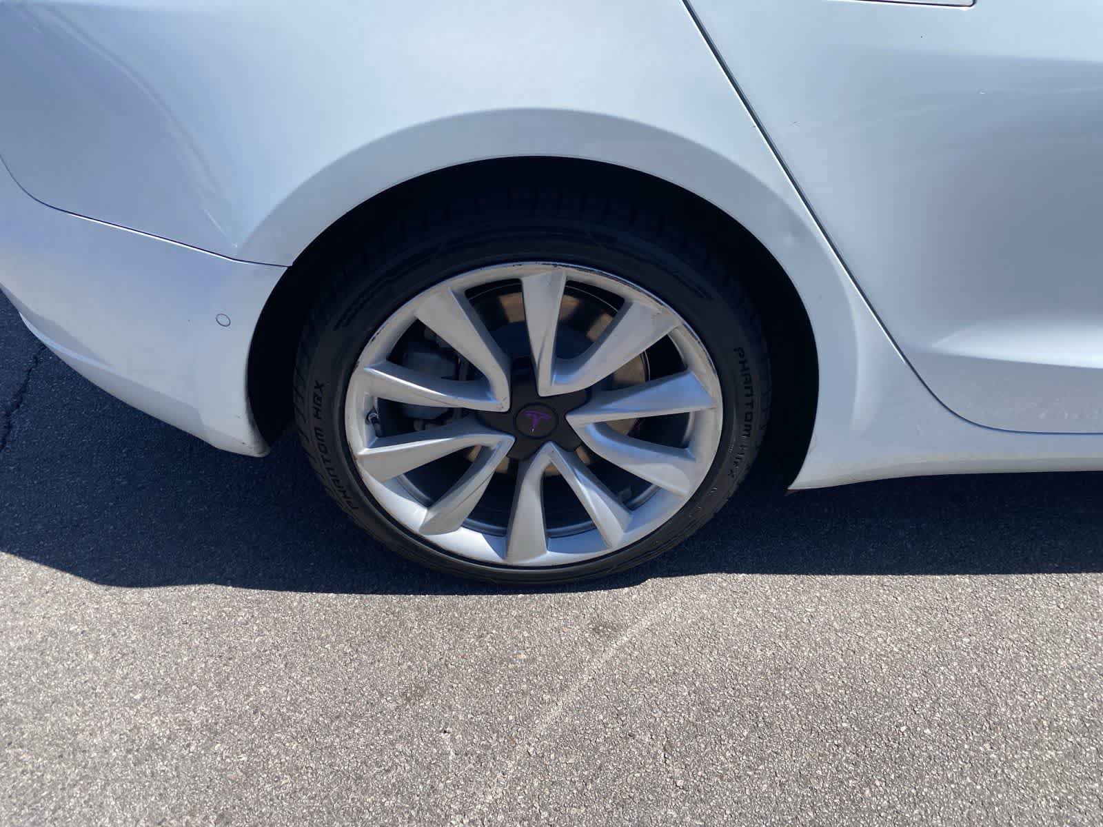 Used 2020 Tesla Model 3 Long Range AWD/4WD image 5