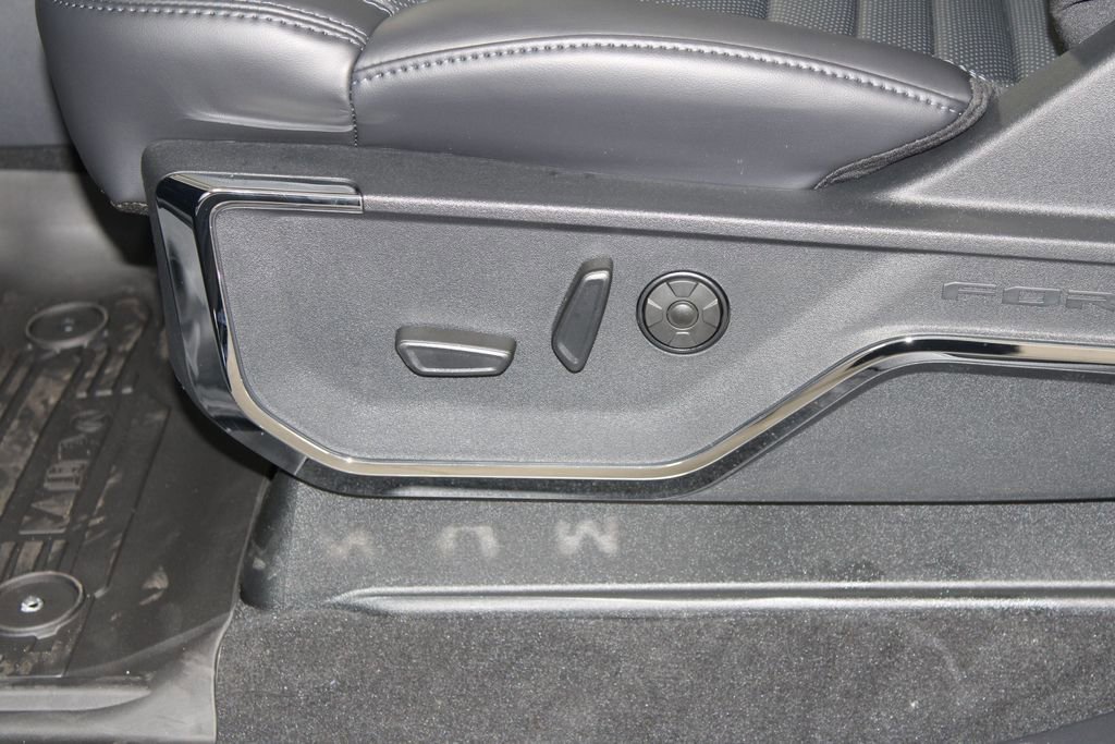 New 2026 Ford F250 Platinum image 23