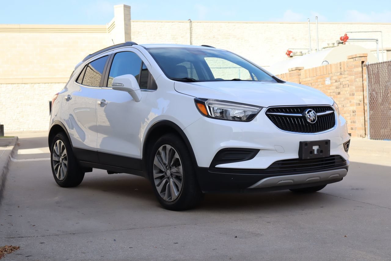 Used 2019 Buick Encore Preferred FWD image 2