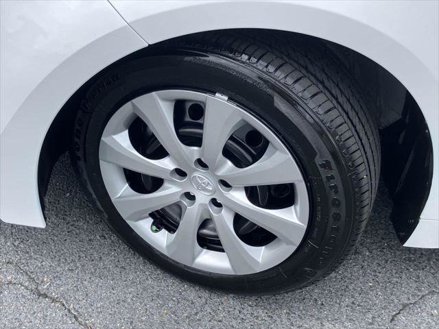 Certified 2025 Toyota Corolla LE w/ Convenience Package FWD image 9