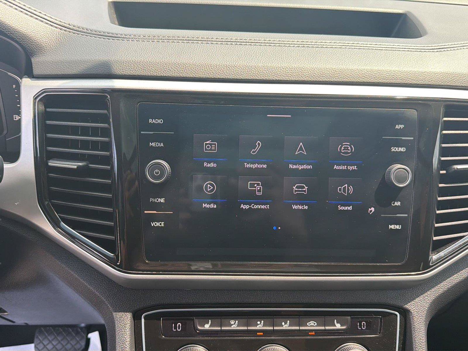 Used 2022 Volkswagen Atlas SE w/ Panoramic Sunroof Package AWD/4WD image 18
