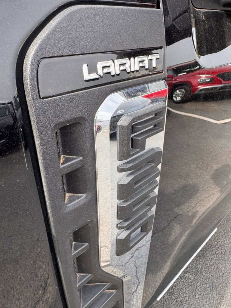 Used 2024 Ford F250 Lariat image 9