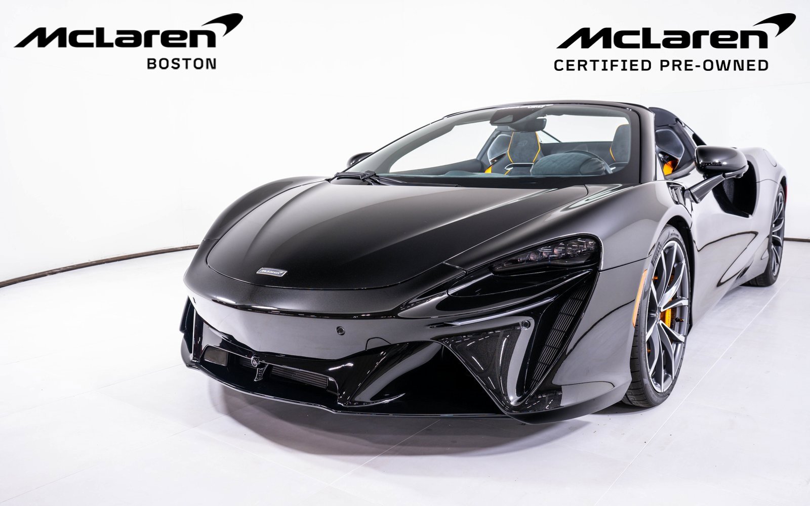 Used 2025 McLaren Artura Spider image 11