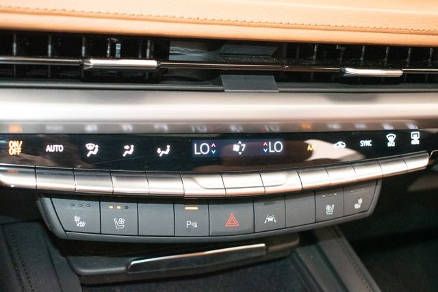 Used 2024 Cadillac XT4 Sport AWD/4WD image 32