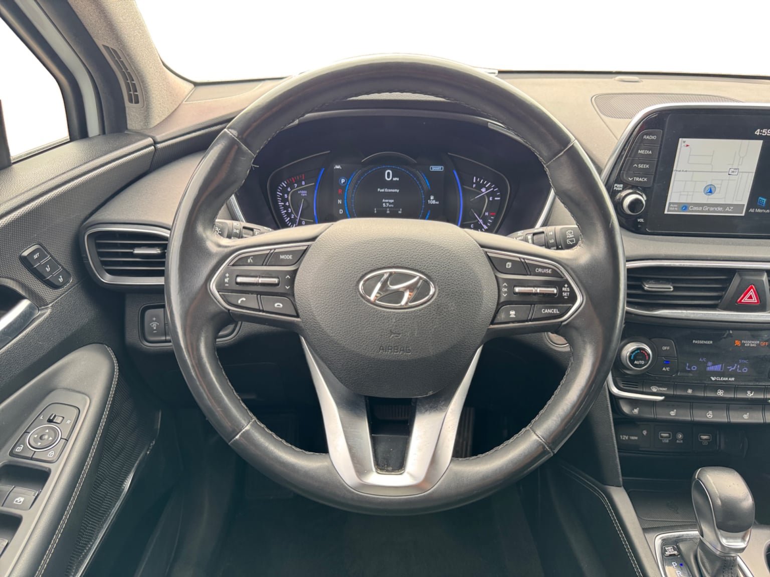 Used 2019 Hyundai Santa Fe FWD image 13