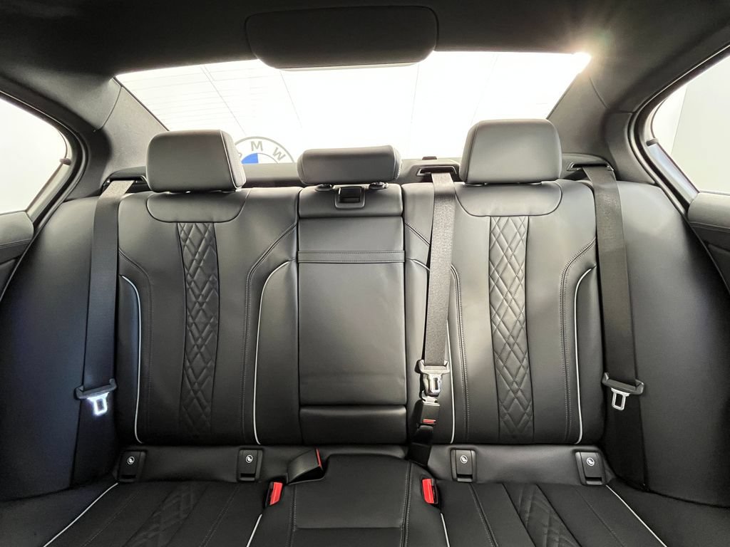 Used 2023 BMW M550i xDrive w/ Executive Package AWD/4WD image 20