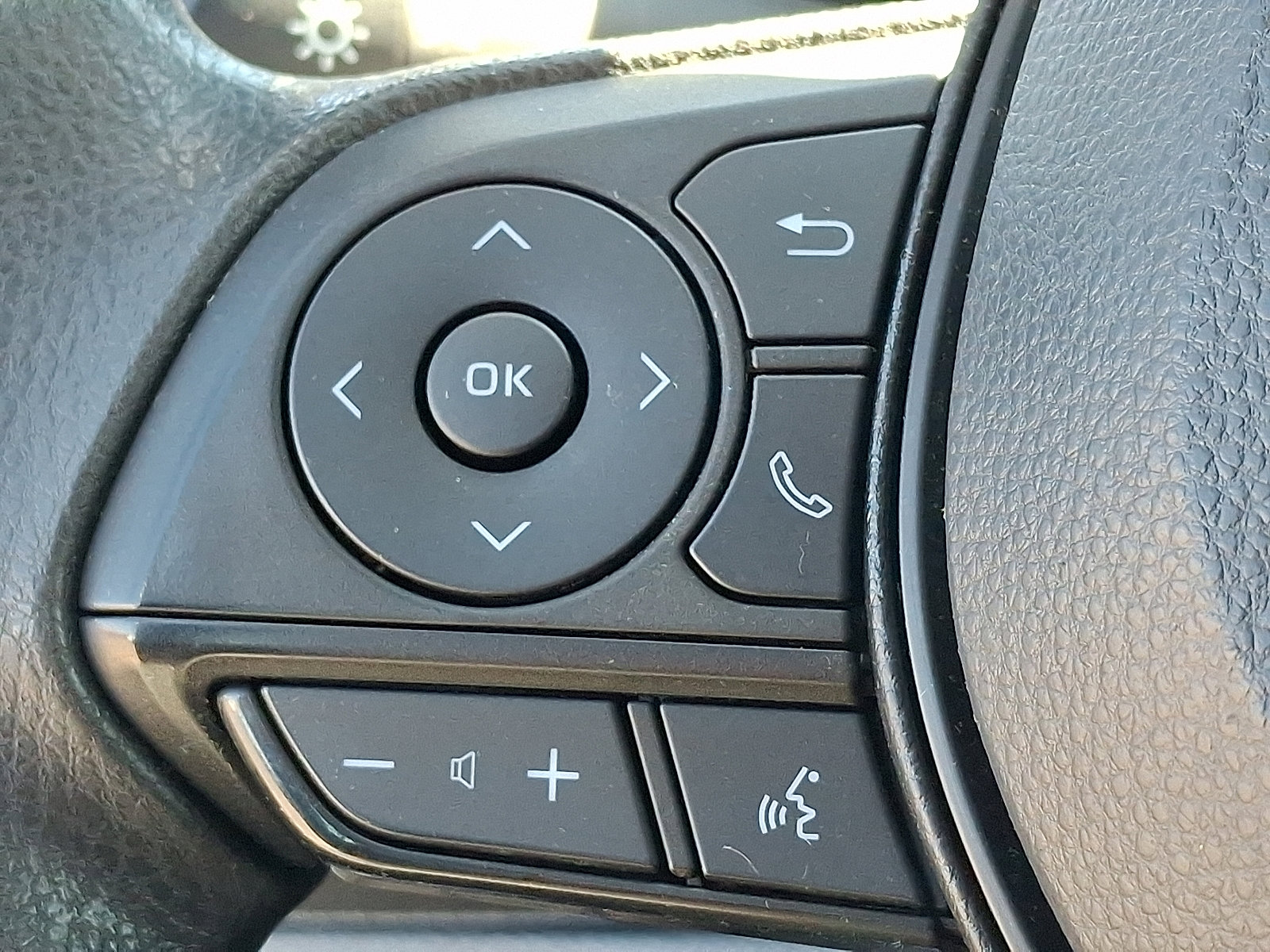 Certified 2022 Toyota Corolla LE image 21