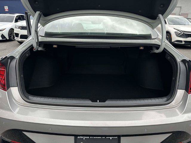 Used 2023 Hyundai Sonata Limited FWD image 12