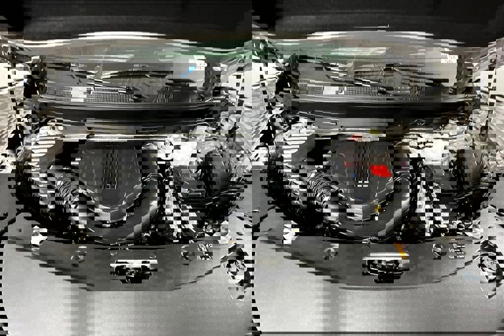 New 2026 Buick Enclave Sport Touring w/ Super Cruise Package image 2