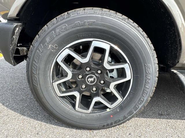 New 2026 Ford Bronco Outer Banks AWD/4WD image 9