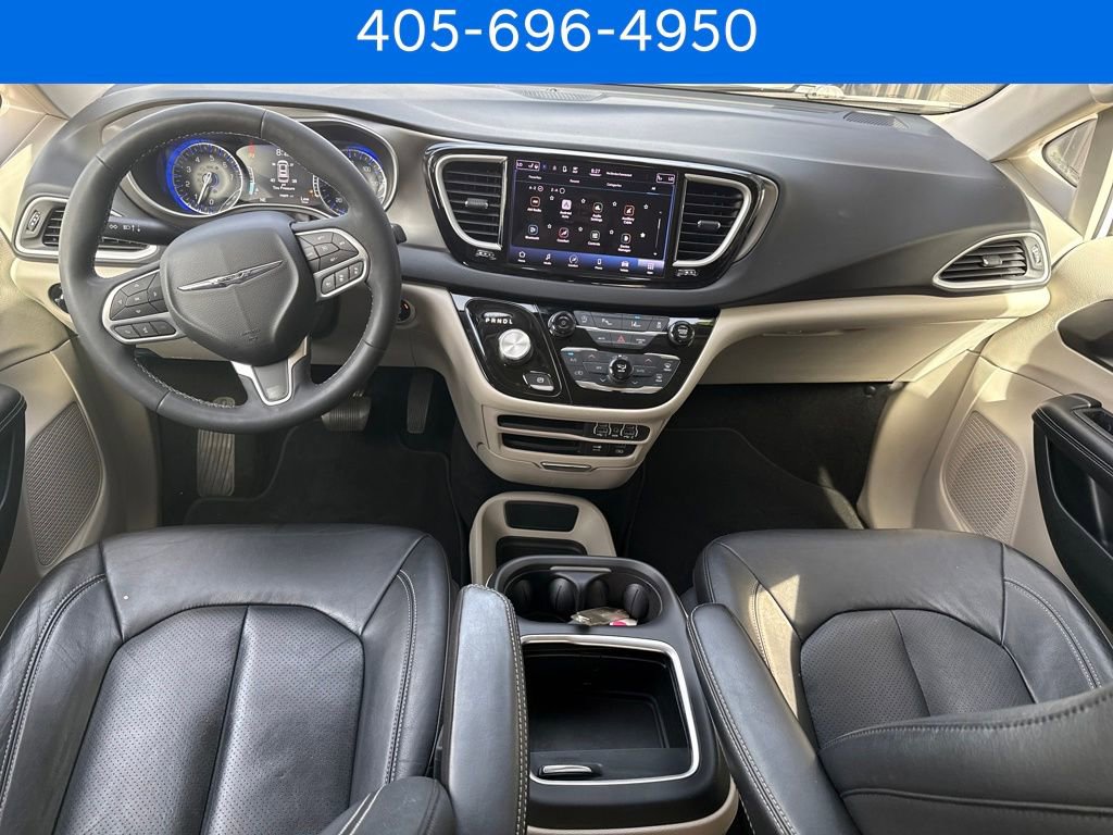 Used 2022 Chrysler Pacifica Touring-L image 22
