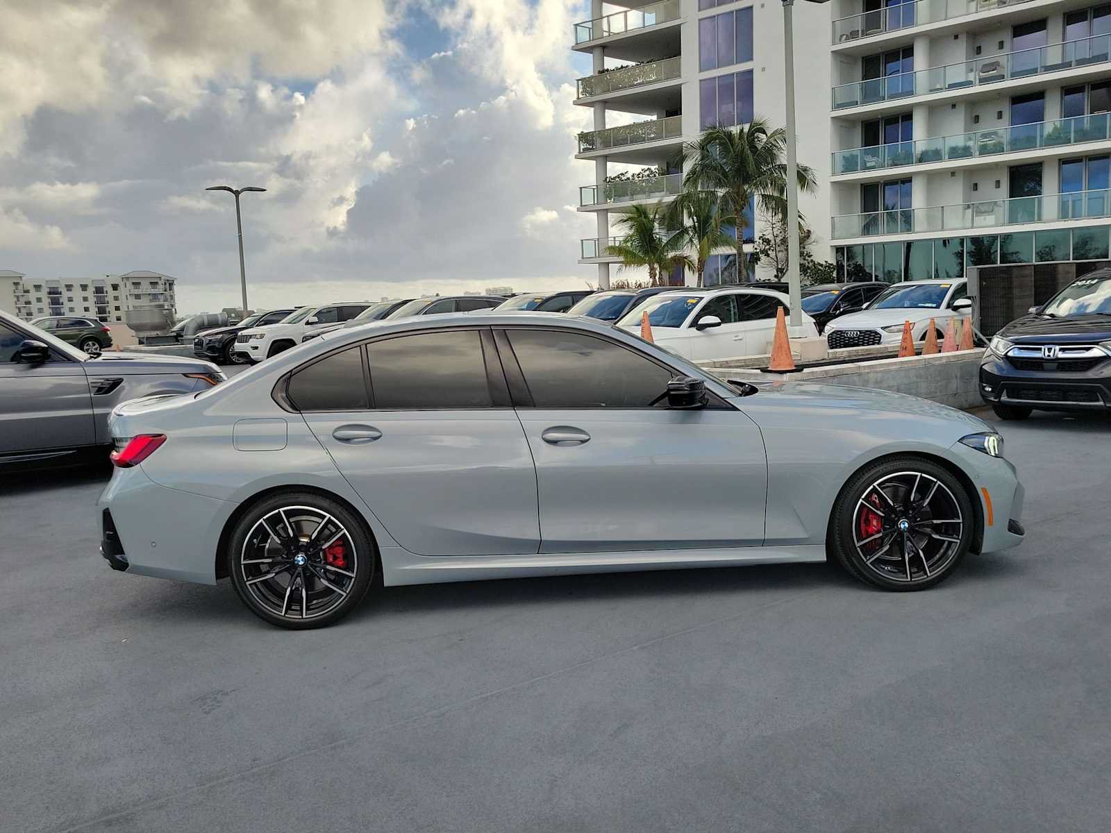Used 2023 BMW M340i w/ Shadowloine Package RWD image 7