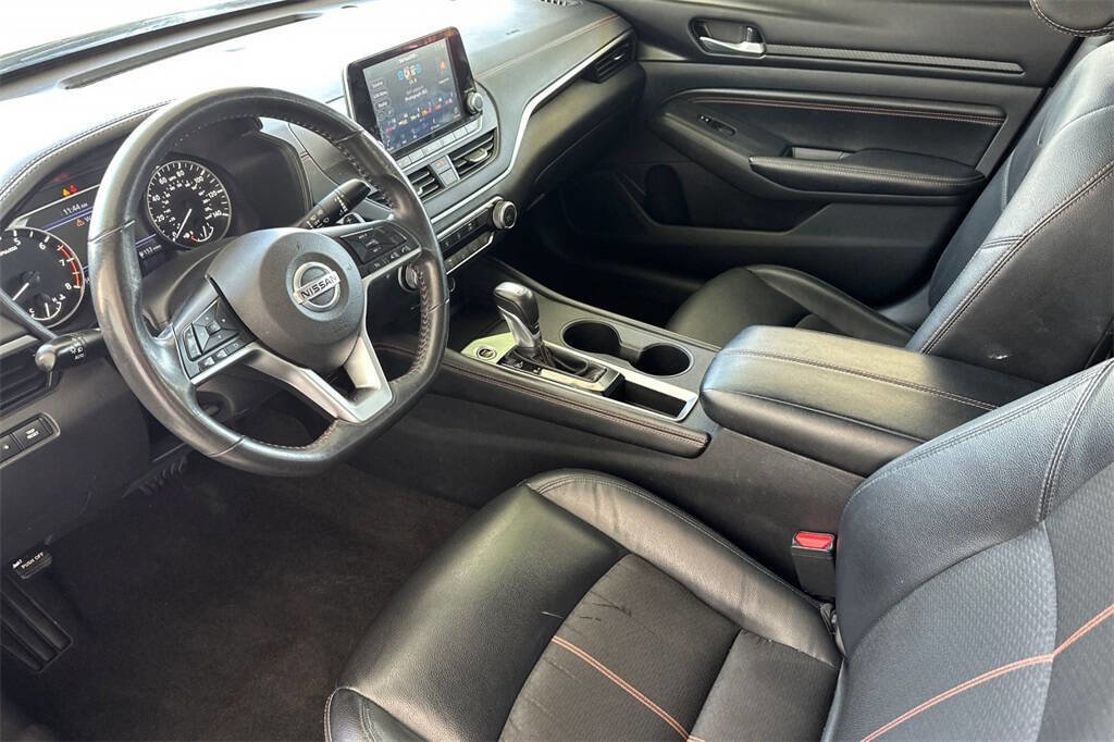 Used 2022 Nissan Altima 2.5 SR image 10