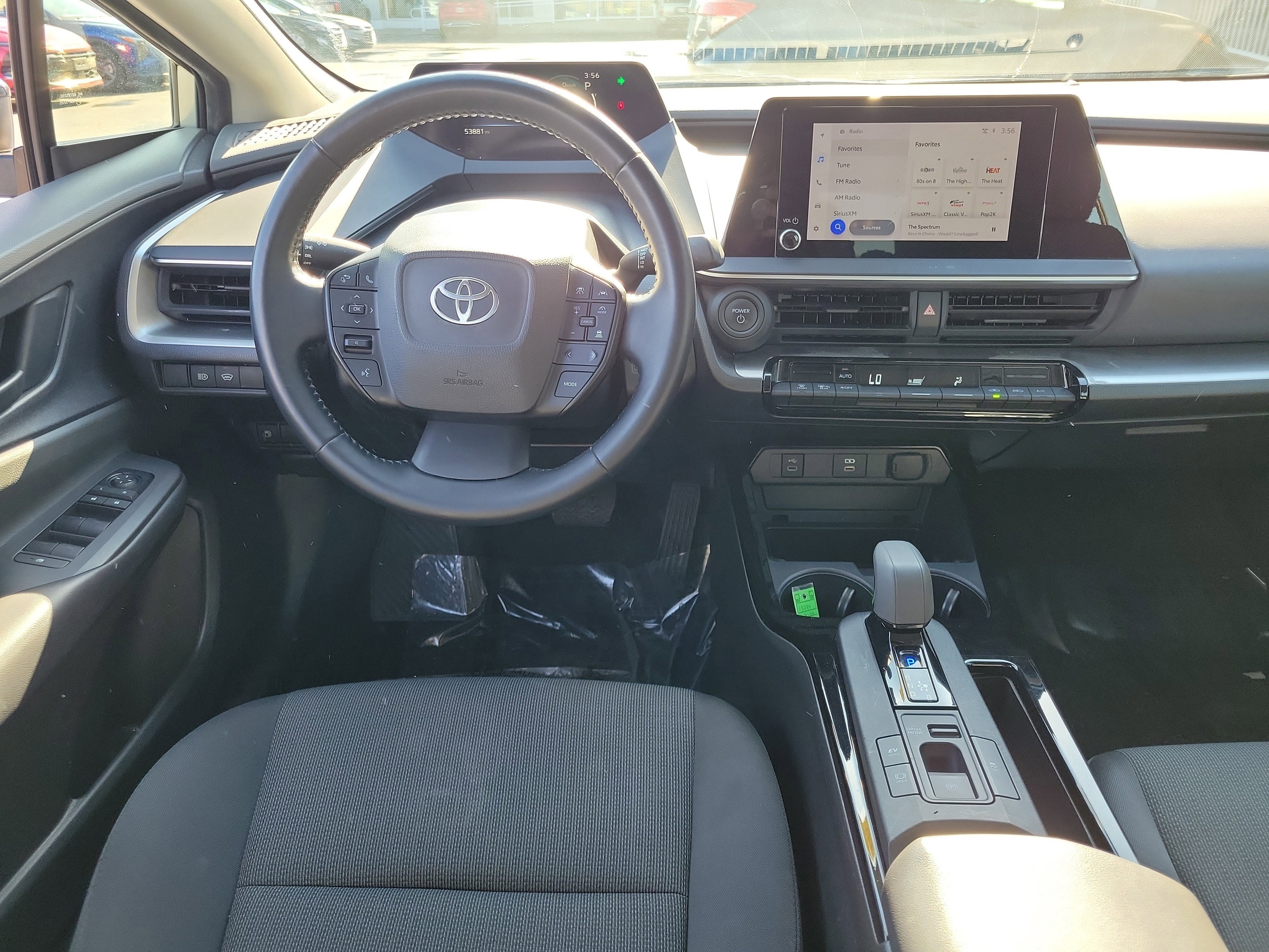 Used 2024 Toyota Prius LE FWD image 10